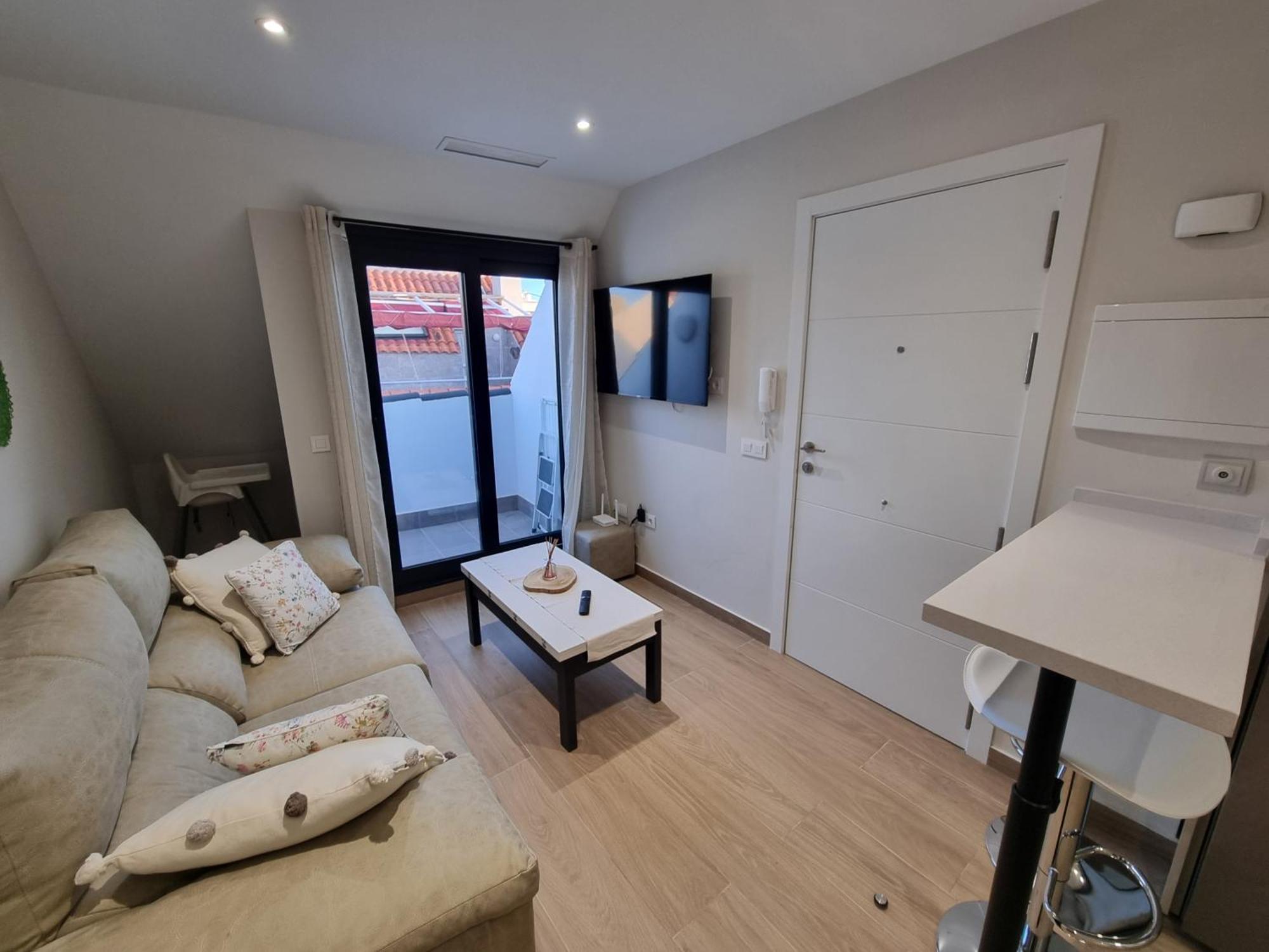 Luna Holidays Center And Apartment