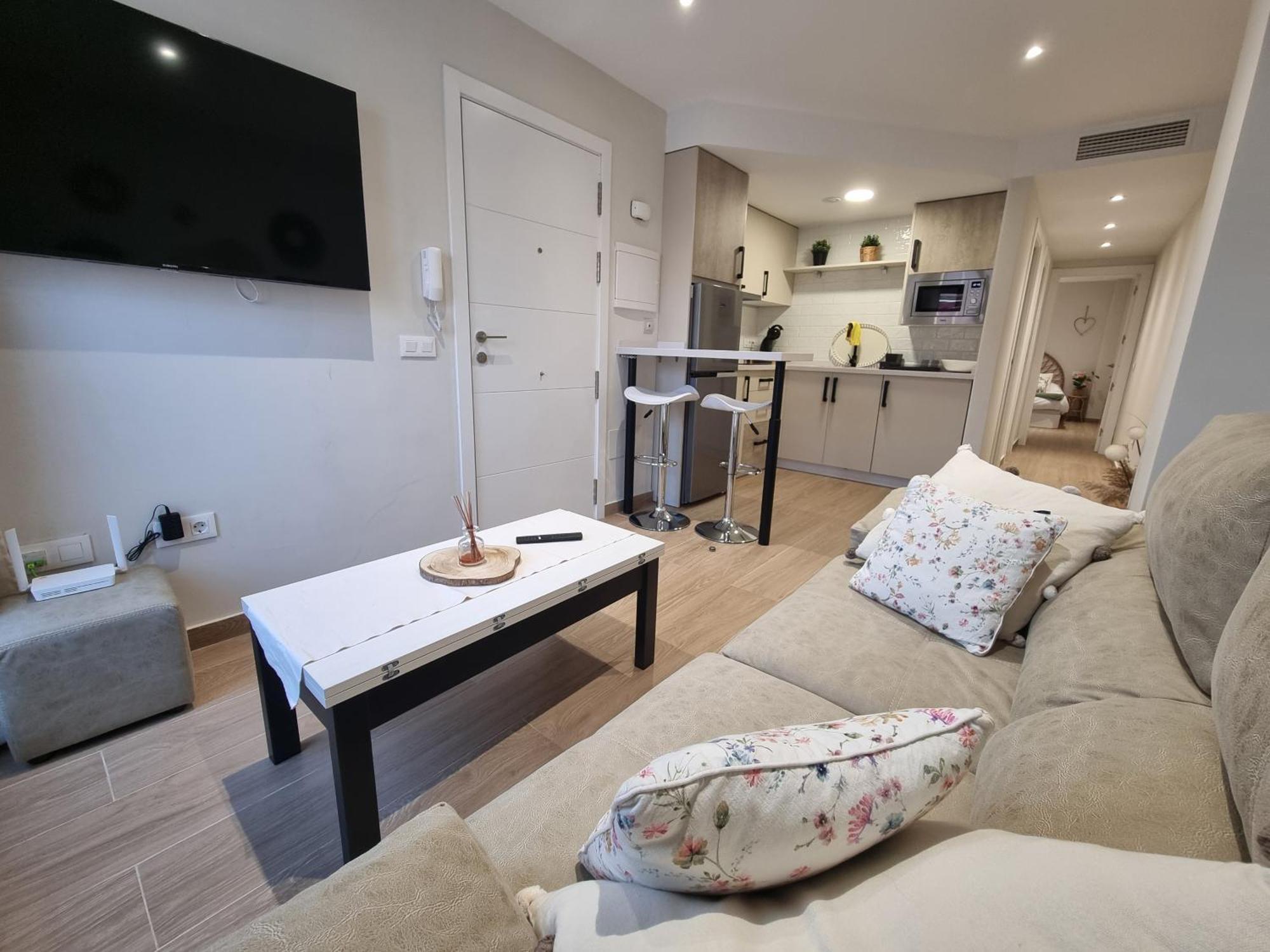 Luna Holidays Center And Fuengirola